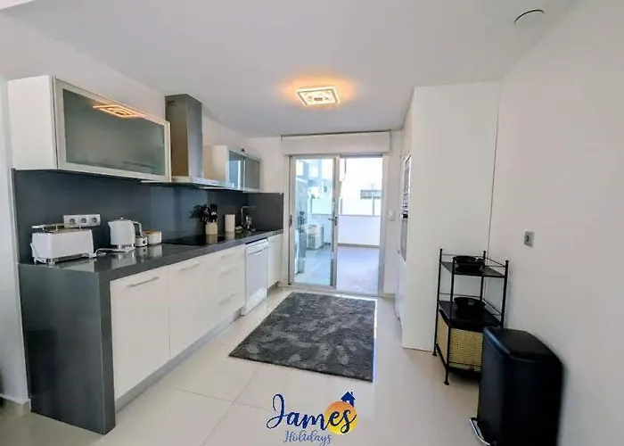 Punta Prima Family With Pool Pp33 *