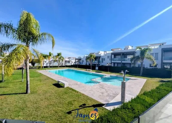 Punta Prima Family With Pool Pp33 *